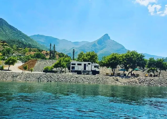 Kamp alanı I Koman *